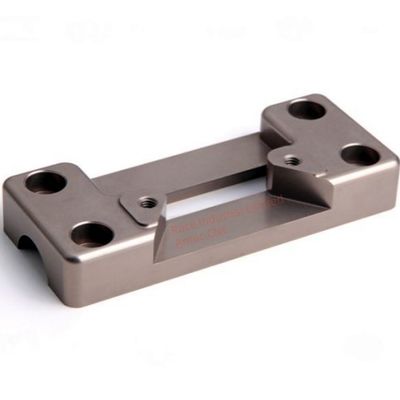 Piezas de mecanizado CNC consistentes y precisas Componentes de fabricación Soluciones industriales